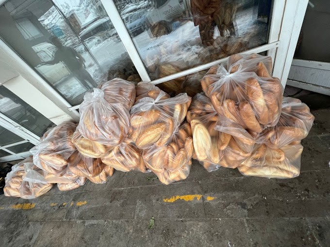 Bozkır Esnaflarından Deprem Bölgesine ekmek desteği.