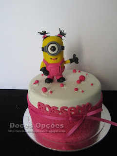 Bolo de aniversário Minions