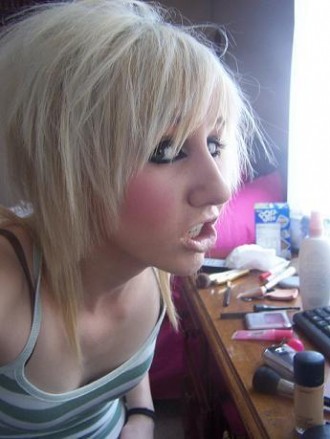 Short Emo Hairstyles 2009. Blonde short emo haircuts for