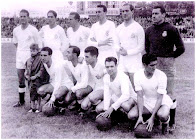 CULTURAL Y DEPORTIVA LEONESA - León, España - Temporada 1955-56 - Foces, Barragán, Barbeito, Rabadán, Ponte, Amaro; Miche, Pueyo, Chas, Vallejo y López - CULTURAL LEONESA 0 C. F. BARCELONA 1 (Luis Suárez) - 22/04/1956 - Liga de 1ª División, jornada 30 - León, estadio de La Puentecilla