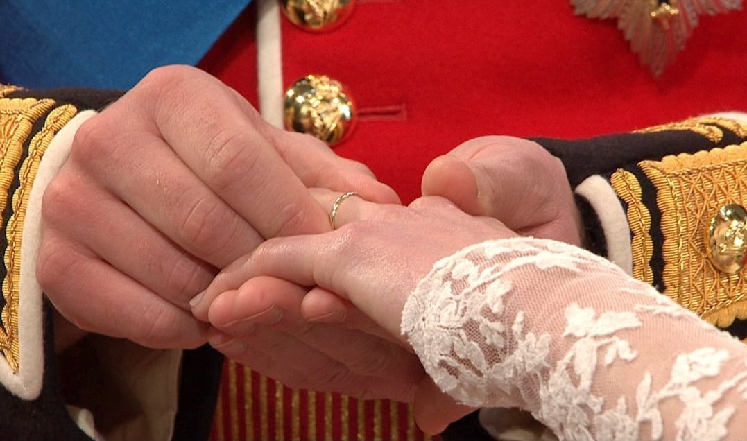 royal wedding ring. kate royal wedding ring.