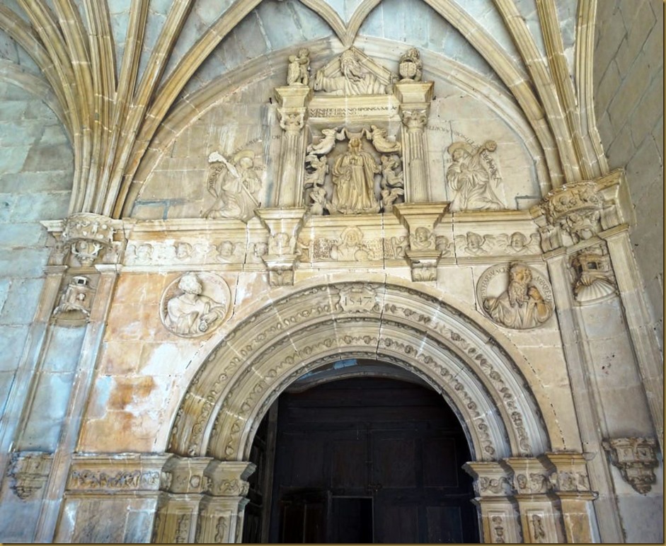 Santa Maria la Real de Irache - plateresco romanico
