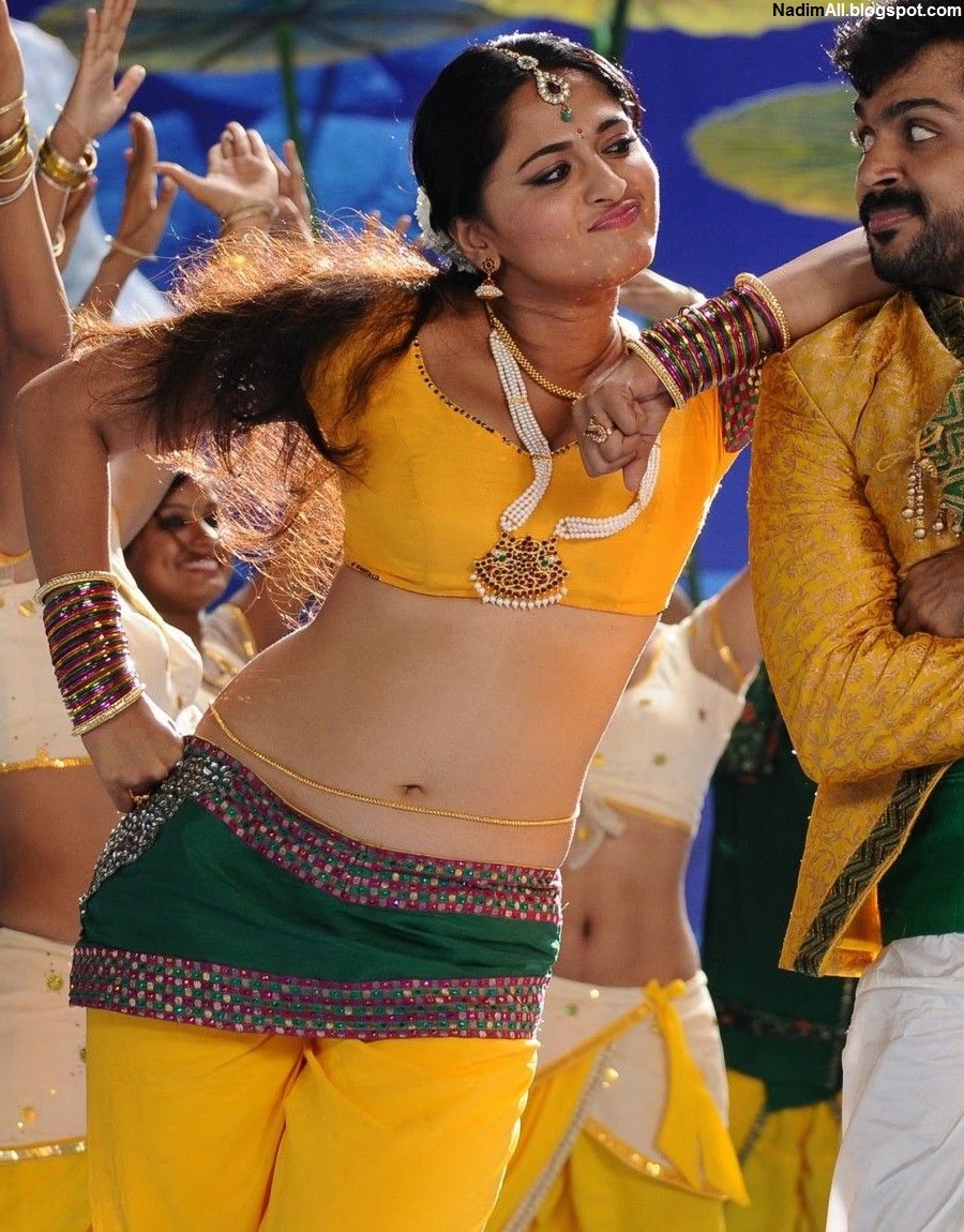 anushka-shetty-hot-2013