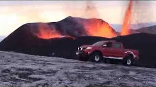 yıl 2010: izlanda'daki volkanı gözlemleyen bilim adamlarına destek verdi