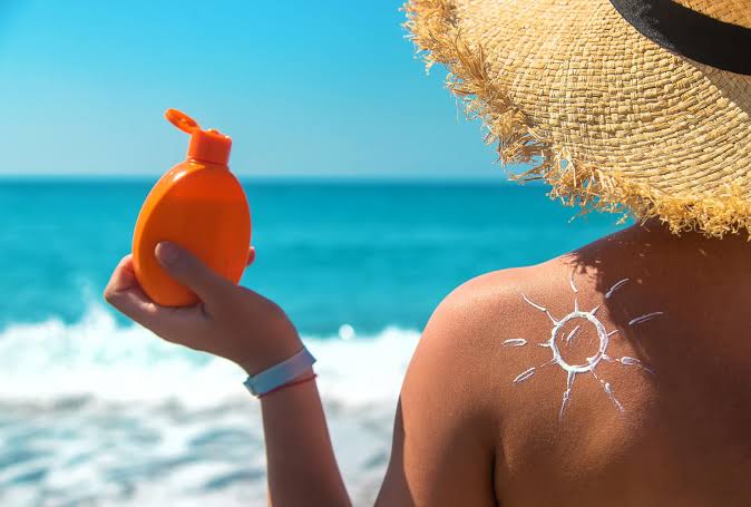 Seeking Shade: Limiting Sun Exposure for Skin Health