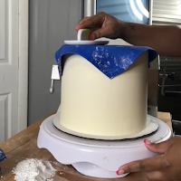 The Art of Fondant: Mastering Cake Decoration