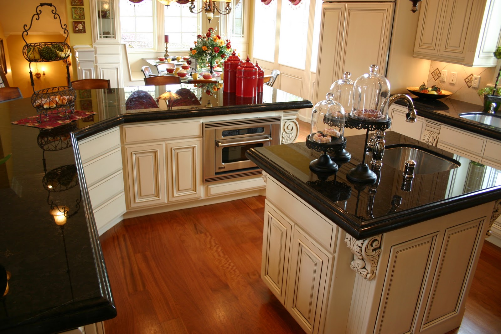 The Granite Gurus: Absolute Black granite Kitchen