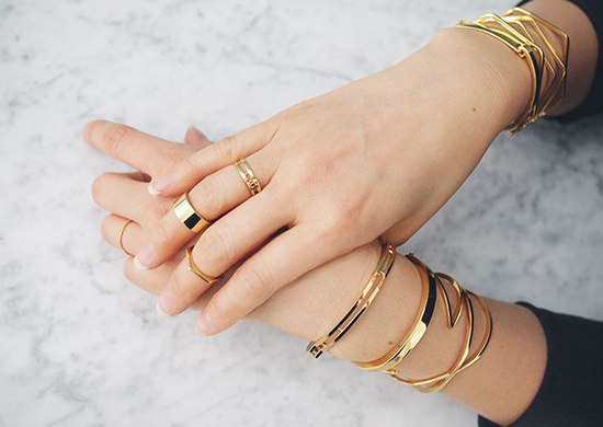 “In The Spotlight: Ring-Stacking Strategy” Post on The Wind of Inspiration Blog (How To Stack Your Rings) #style #fashion #rings #stackingrings #howto