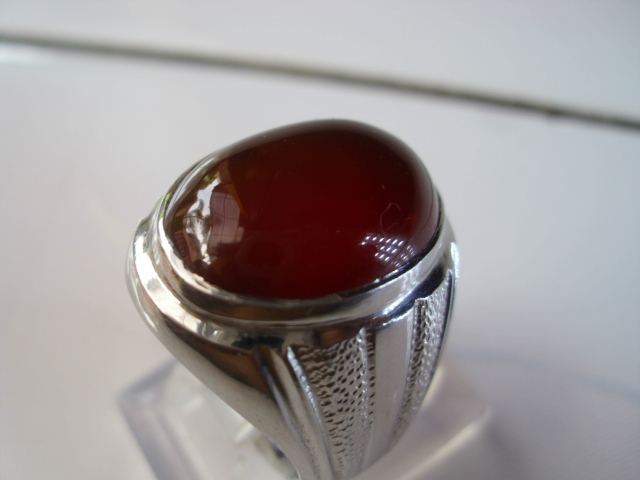 Watusiji Nusakambangan Gemstone: SOLD Akik Darah, Rubi-nya 