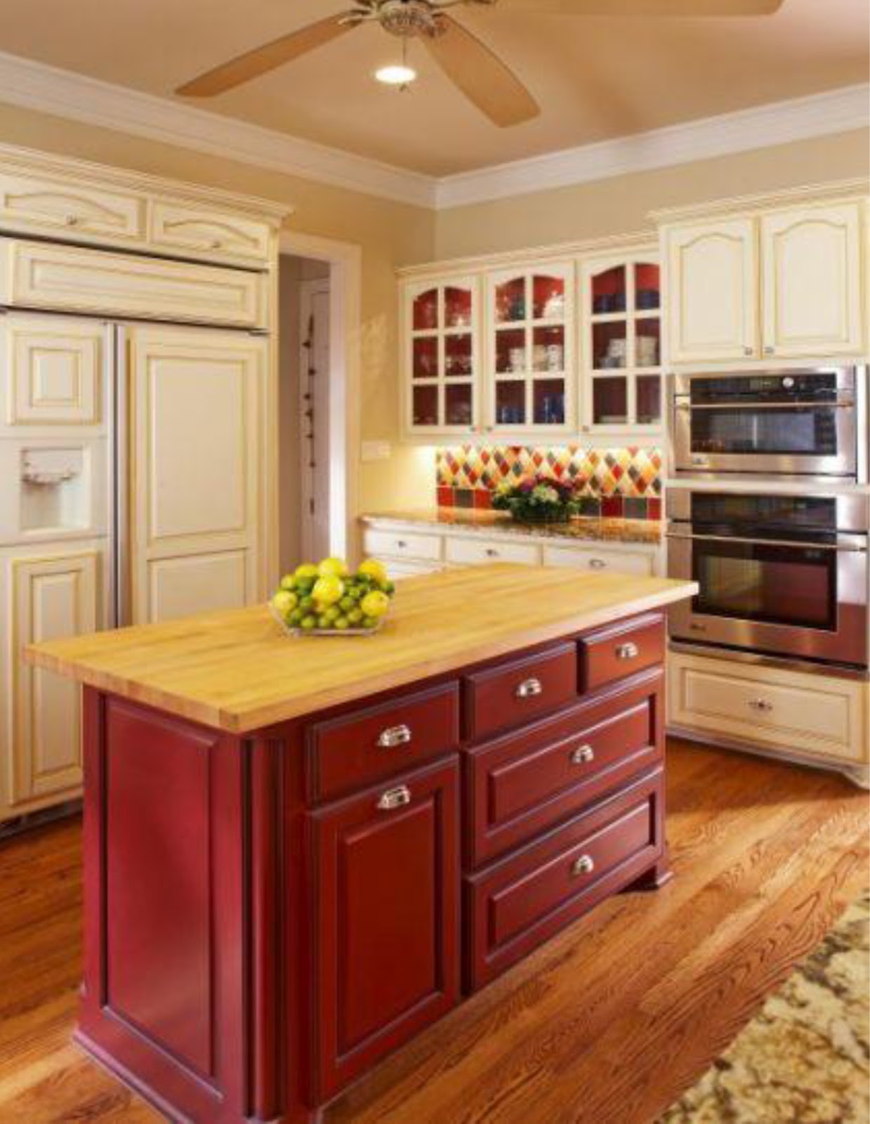 Kitchens With Cream Colored Cabinets