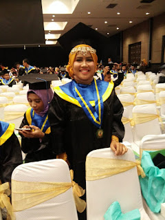 wisuda kampus insan pembangunan bitung tangerang