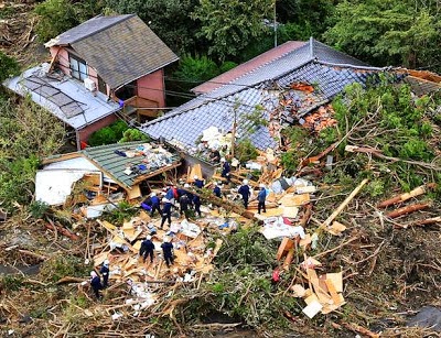 http://sciencythoughts.blogspot.co.uk/2013/10/at-least-17-dead-as-typhoon-wipha-hits.html