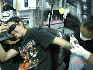 Lex Cabaluna Tattoo Espanya: Lex Getting Ink.