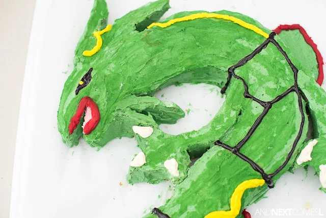 Pokemon cake tutorial for Rayquaza