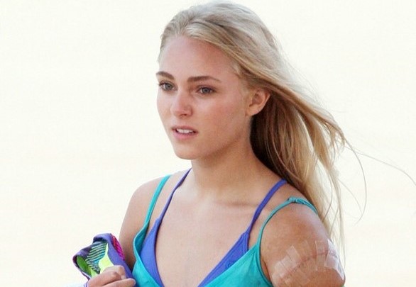 Annasophia Robb Soul Surfer