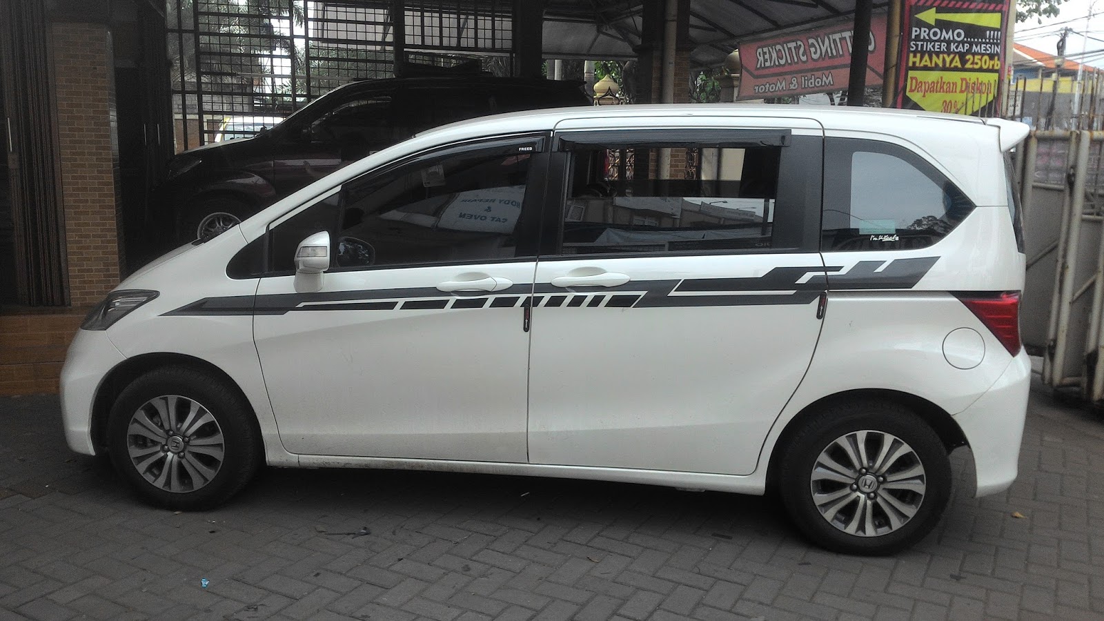 82 Modifikasi Stiker Mobil Avanza Merah  2019 Modifikasi  