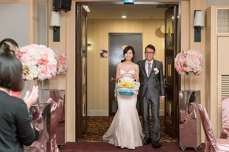 高雄婚攝-white wedding白色婚禮手工婚紗-蓮潭國際會館-聯上大飯店（晶綺盛宴）-089