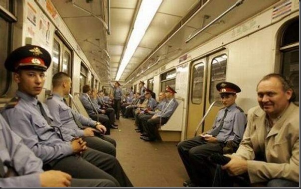 Dando uma volta de metro na Russia (1)