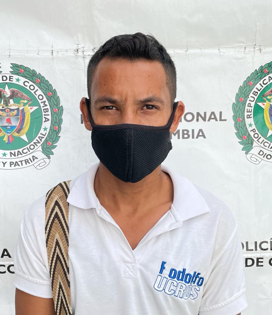 https://www.notasrosas.com/Policía Guajira captura en Riohacha, hombre que abusaba de niña de siete años