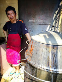 Meng Kee Hong Kong Roasts in JB Kakilang Kopitiam 明记港式烧腊饭档 