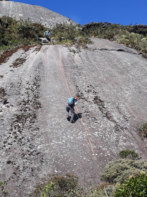 Pico Menor e Médio - Parque Estadual dos Três Picos