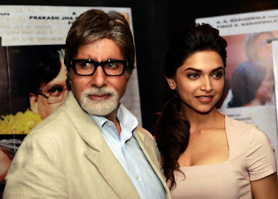 Deepika Padukone & Big B Promote Aarakshan Movie Pics!