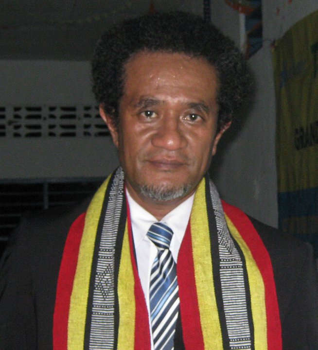 Timor Portugal MANUSIA  DICIPTAKAN BERPASANGAN 