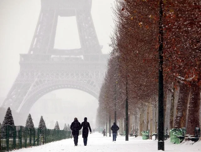 Paris in the snow