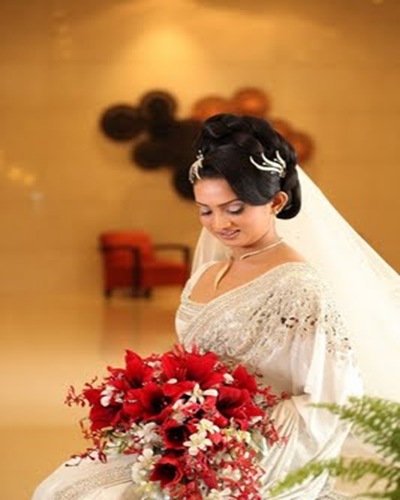 Nadini Premadasa - Sri Lankan Cute Female Singer Wedding Pics