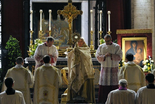 CorpusChristi_Vaticano_2012_Procissão-006