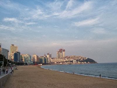 Haeundae beach, pantai di timur Busan Korea Selatan