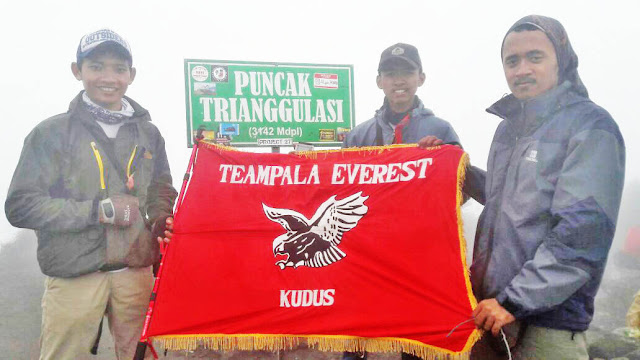 Pecinta Alam Teampala Everest Kudus