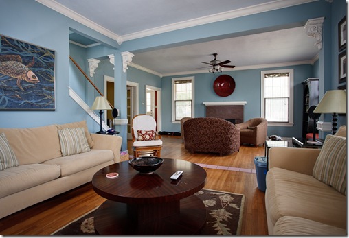 2122 Center_living3