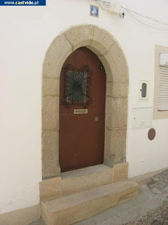 Rua da Costa de Castelo de Vide, Portugal (streets)