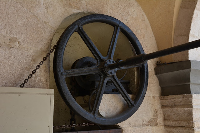Basilica Notre-Dame de la Garde Marseille wheel