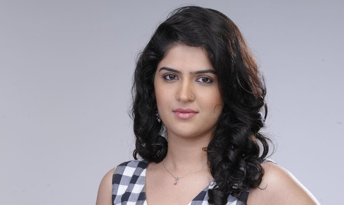 deeksha seth new trendy unseen pics