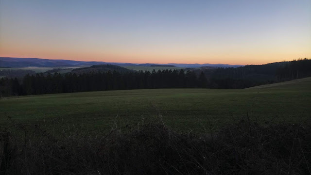 Sauerland wandern Wetter blog Meschede Eslohe Schmallenberg Hunau X25 Hunauweg X13 Hanseweg Höhenflug Homert Lennestadt Rothaargebirge Saalhauser Berge hoher Ransen caller Schweiz