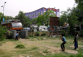 street kids playing cricket