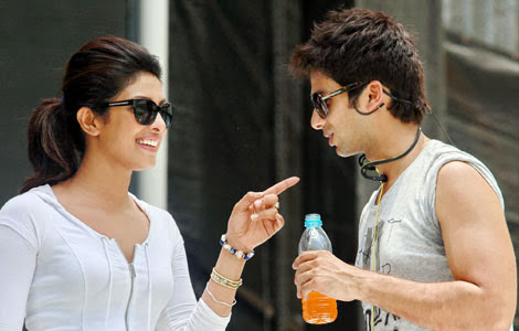 Priyanka Chopra & Shahid Kapoor Wallpaper Download