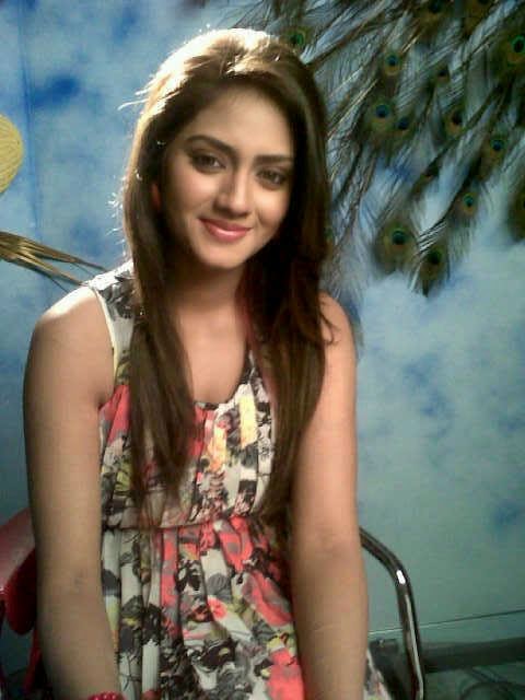 Nusrat Jahan Most Popular Indian Bengali Film Actress and beautiful Photo Gallery Wallpapers Fee Download