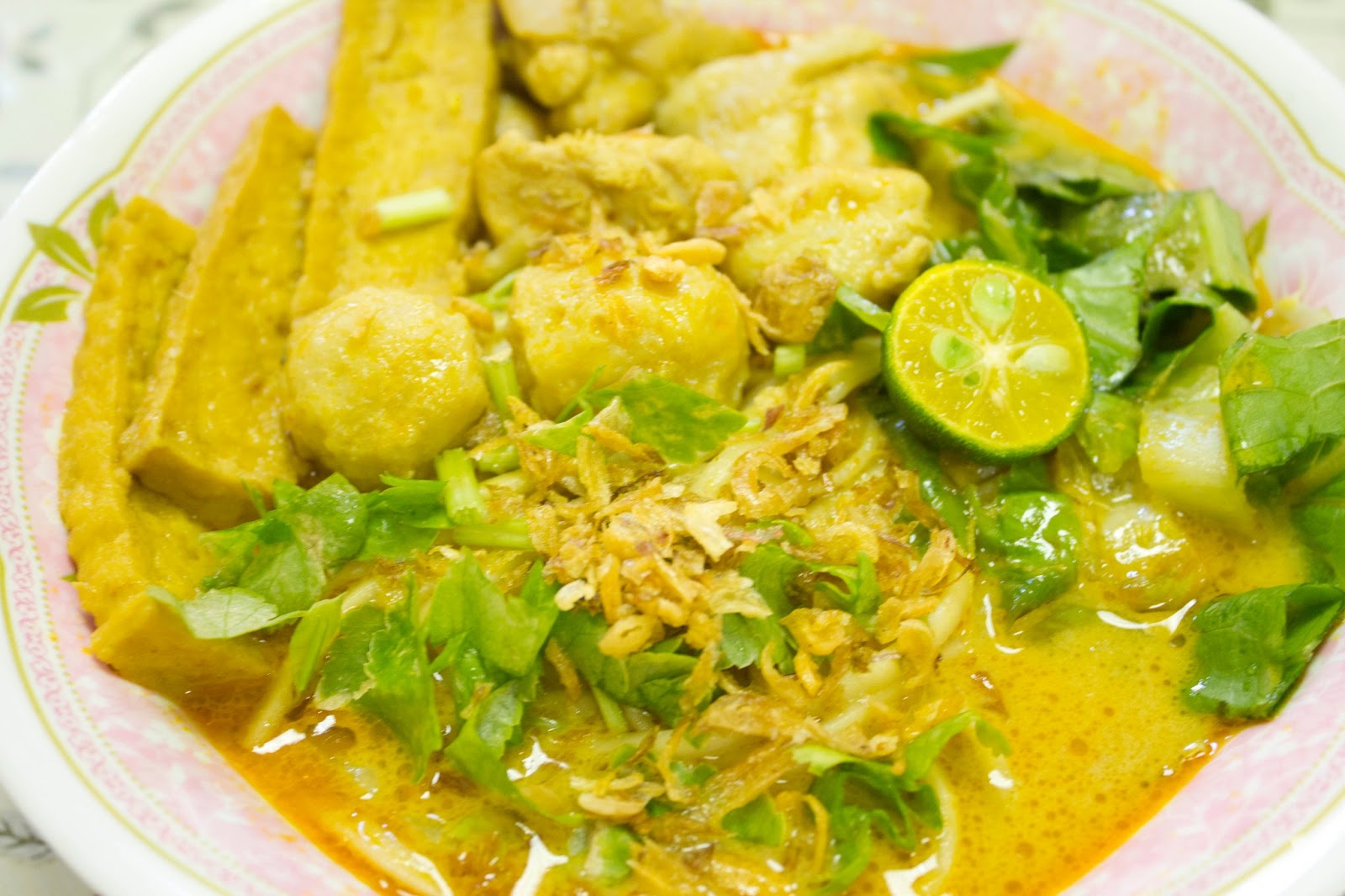 WalkWalkFindEat: Mee Kari