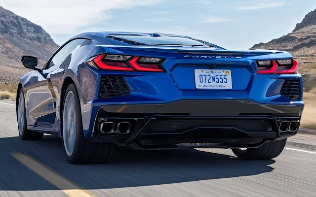 Novo Corvette Stingray C8