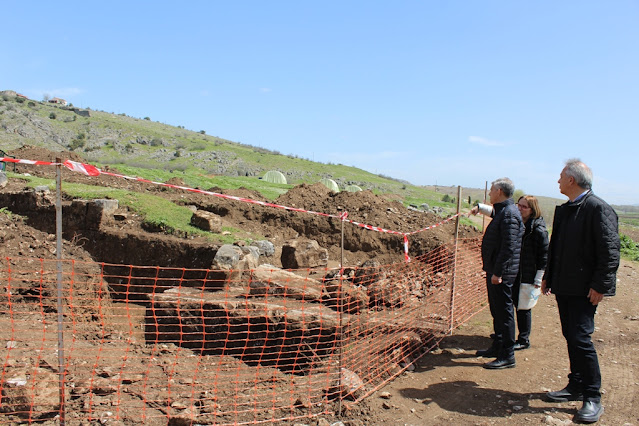 Αποκαλύπτεται ο αρχαιολογικός χώρος της Πέλιννας και ο ελληνιστικός τύμβος Πετροπόρου
