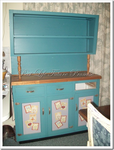 Kitchen Hutch 001