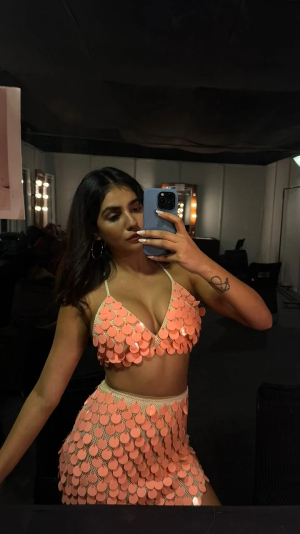 radhika seth cleavage tiny top