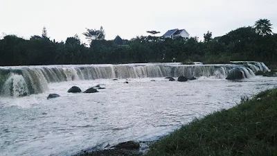 foto pemandangan di curug parigi