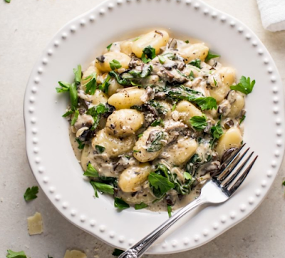 Creamy Mushroom and Spinach Gnocchi #Vegetarian