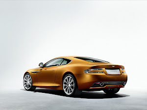 Aston Martin Virage 2011 (4)