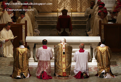 Benedict XVI vestments