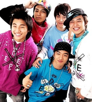 Foto de BigBang sonriendo